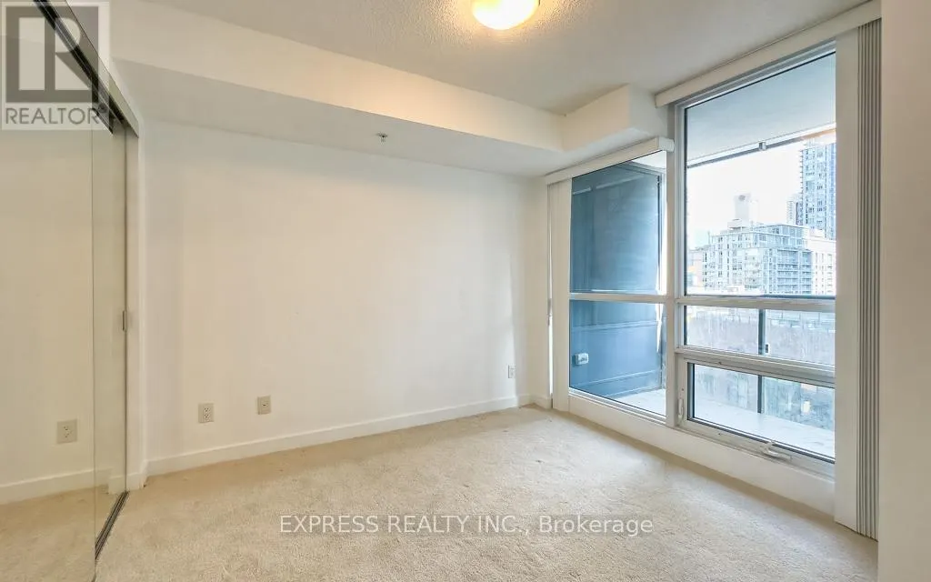 907 - 295 ADELAIDE STREET W