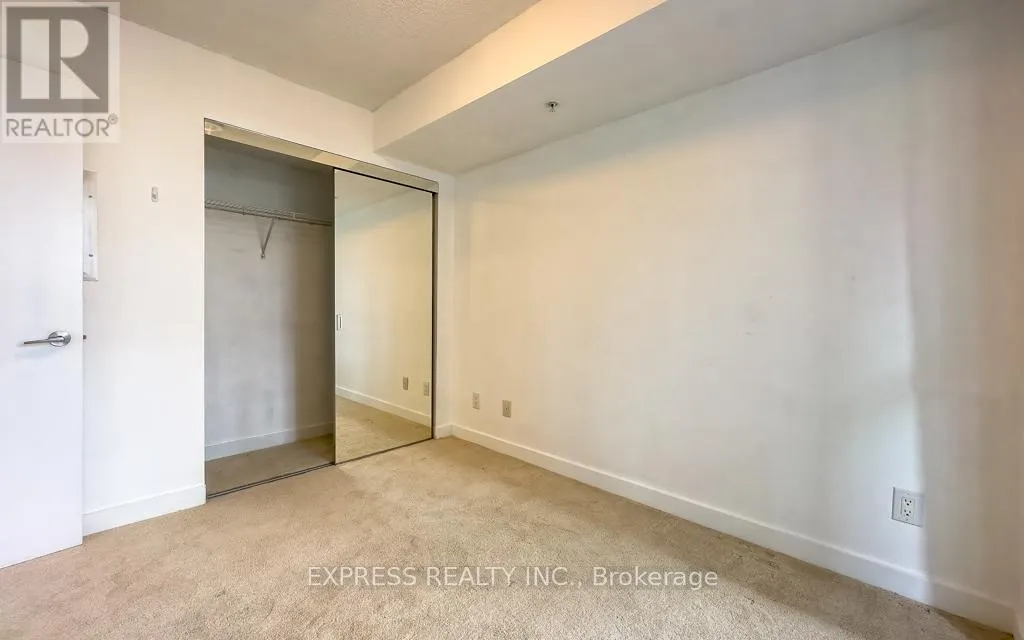 907 - 295 ADELAIDE STREET W