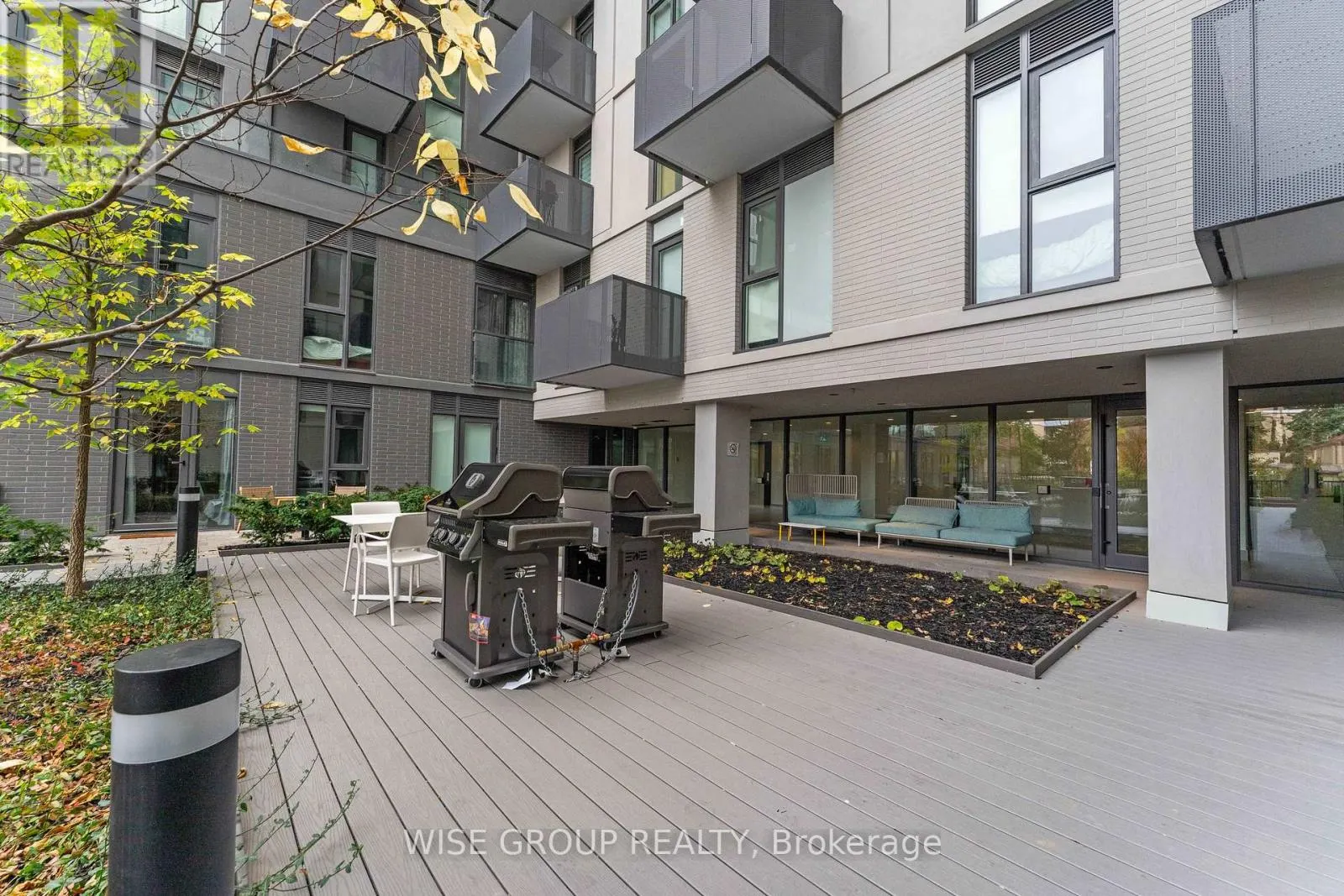 906 - 500 WILSON AVENUE