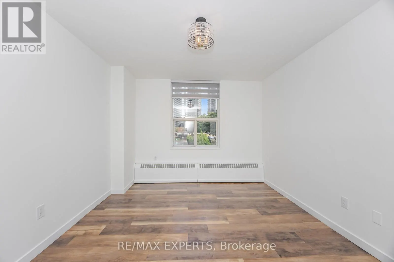 306 - 10 PARKWAY FOREST DRIVE