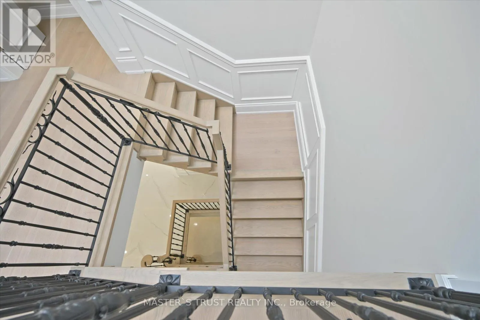 108 ABITIBI AVENUE