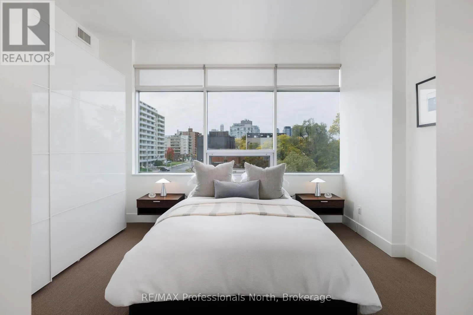 404 - 562 EGLINTON AVENUE E, #404