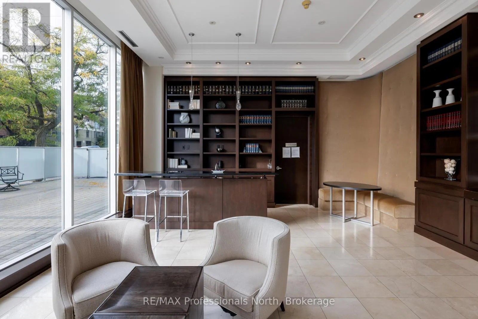 404 - 562 EGLINTON AVENUE E, #404