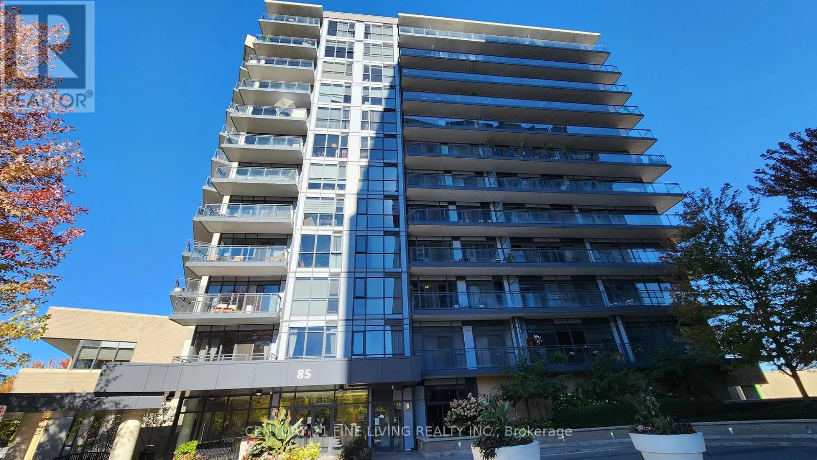 909 - 85 THE DONWAY W