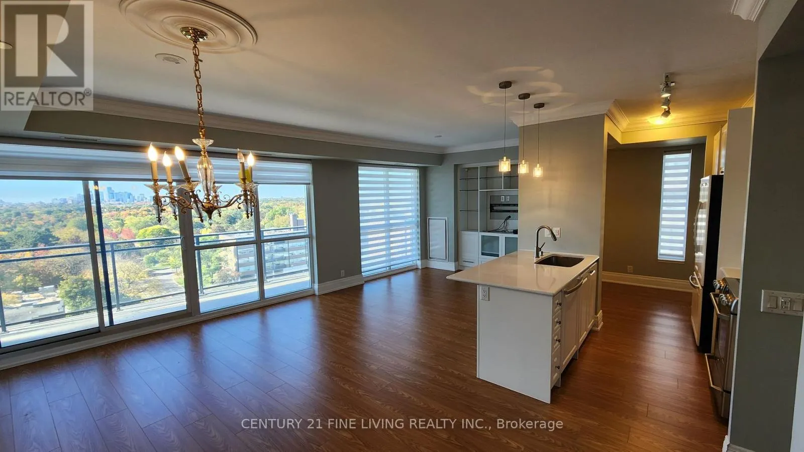 909 - 85 THE DONWAY W