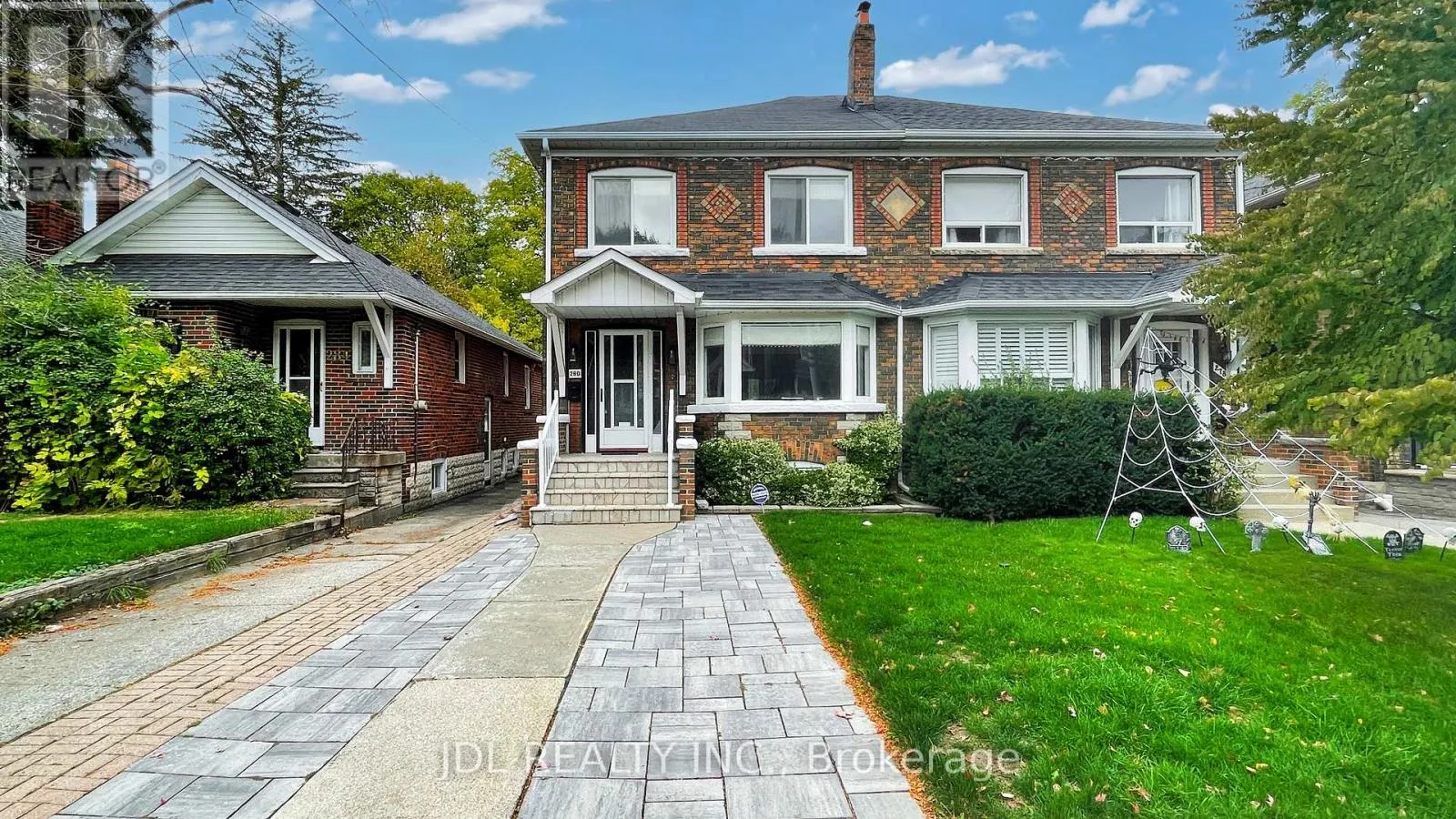 280 FAIRLAWN AVENUE