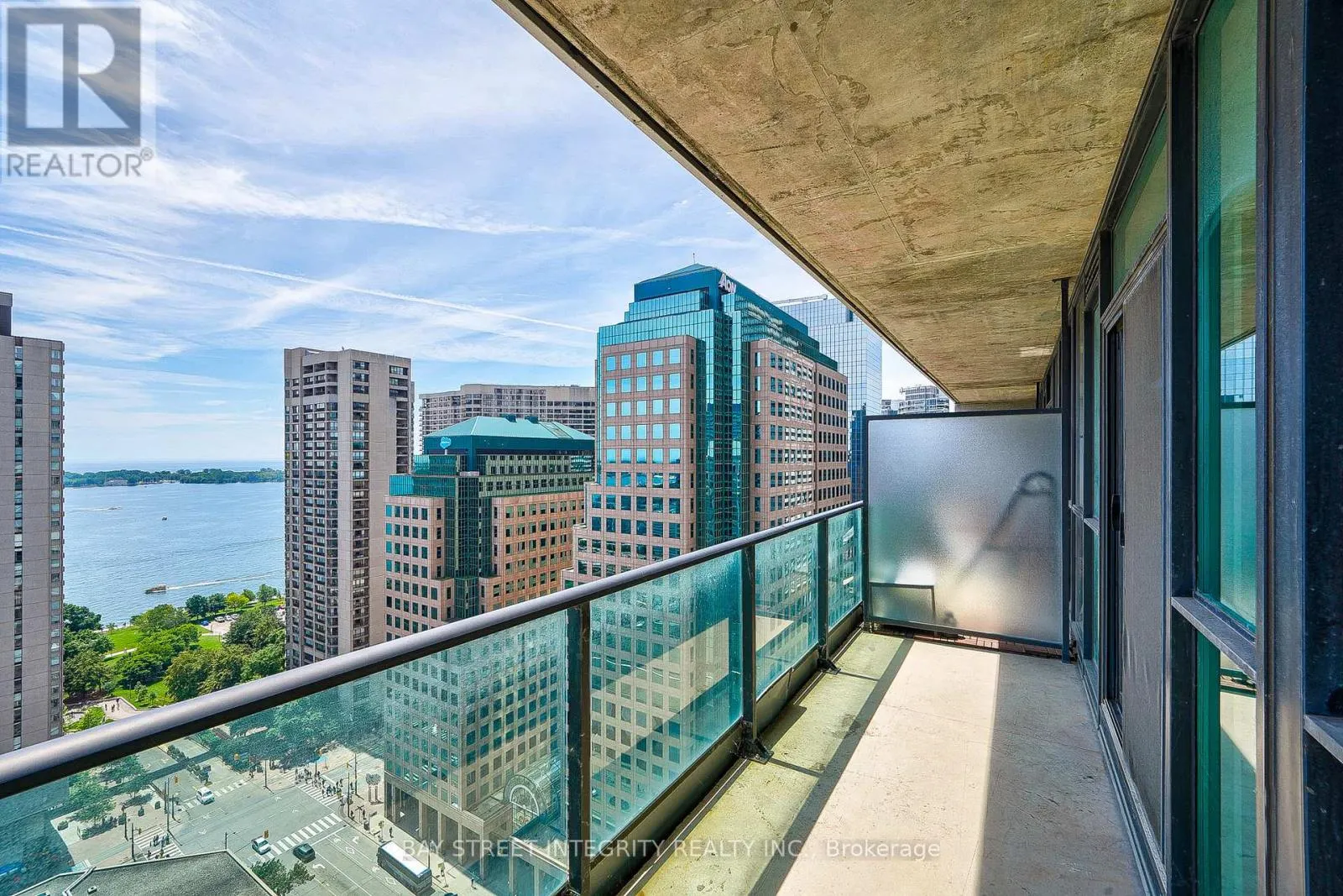 2609 - 33 BAY STREET