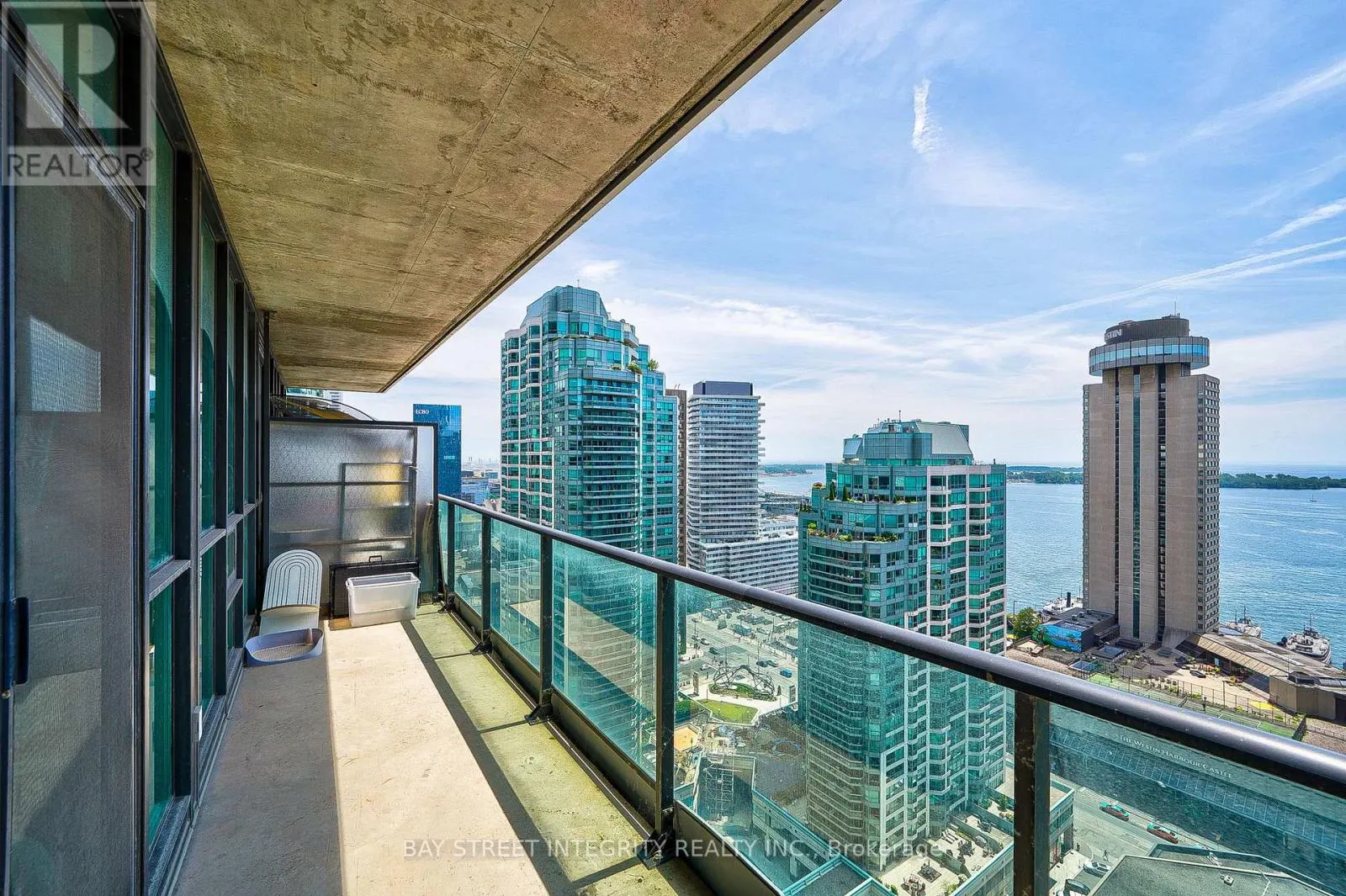 2609 - 33 BAY STREET