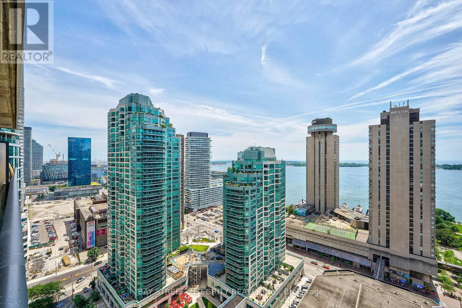 2609 - 33 BAY STREET