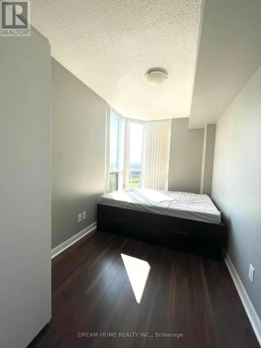807 - 5793 YONGE STREET