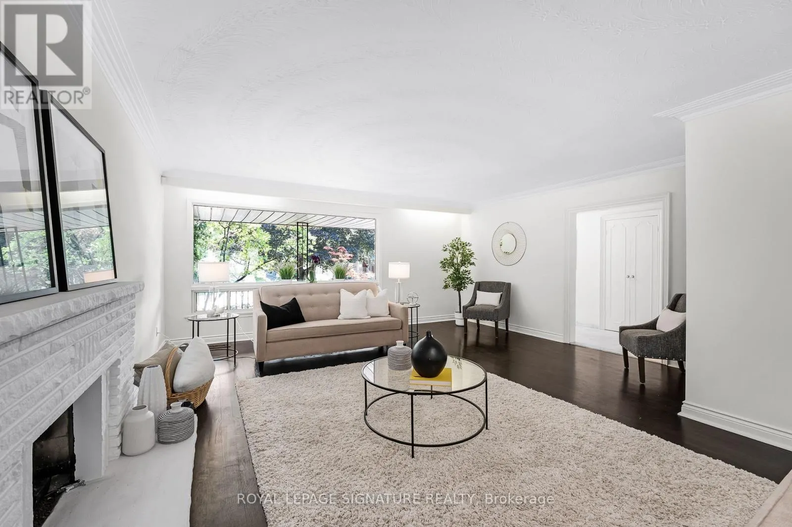 24 EALING DRIVE