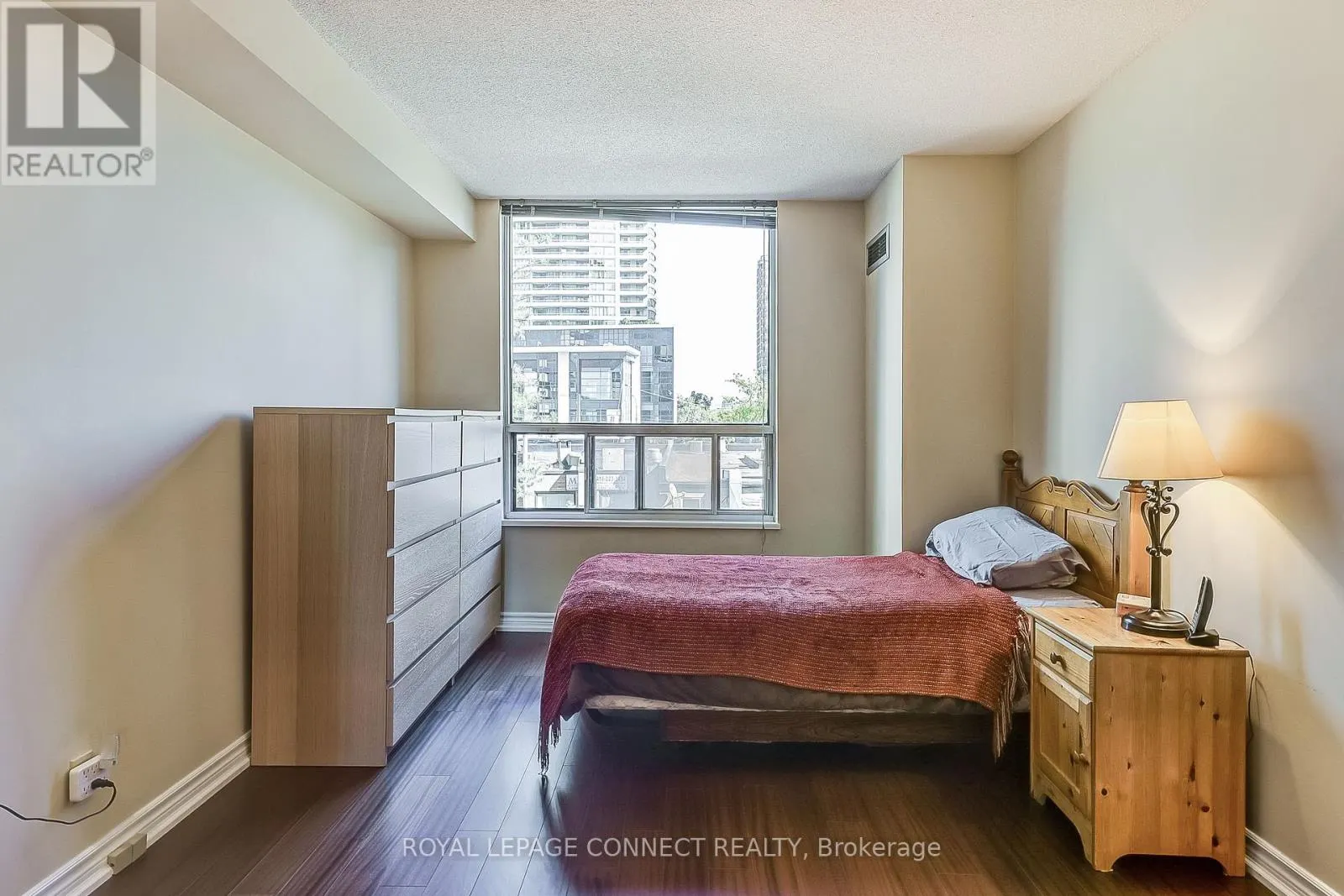 306 - 100 UPPER MADISON AVENUE