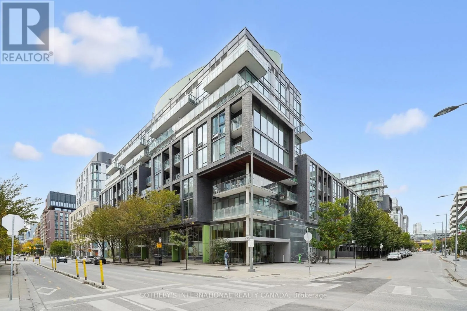 S318 - 455 FRONT STREET E