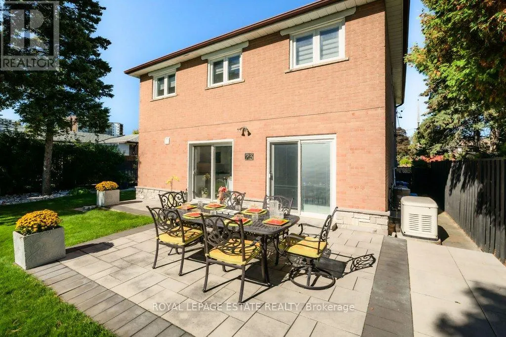 23 LISBURN CRESCENT