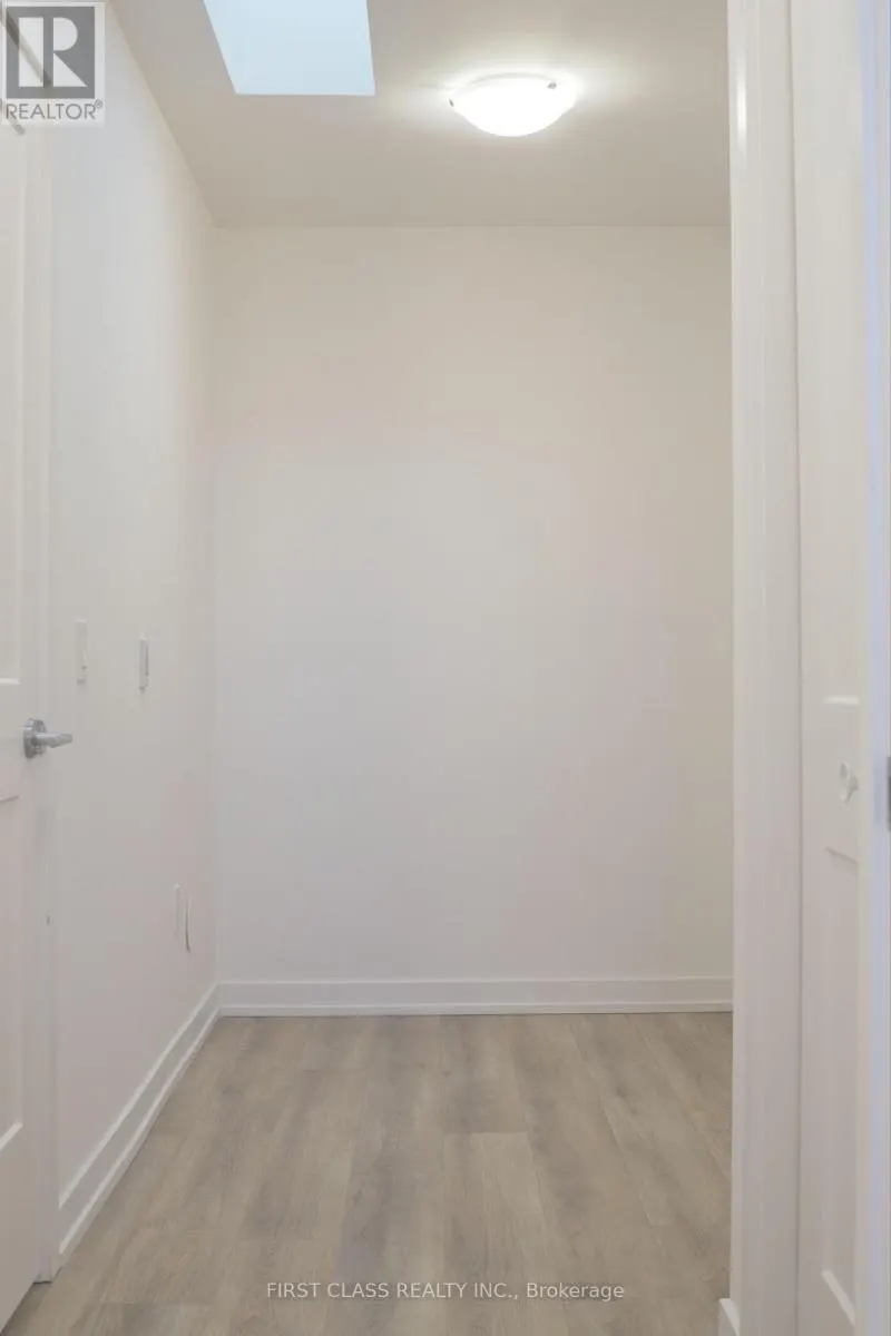 24 - 57 FINCH AVENUE W