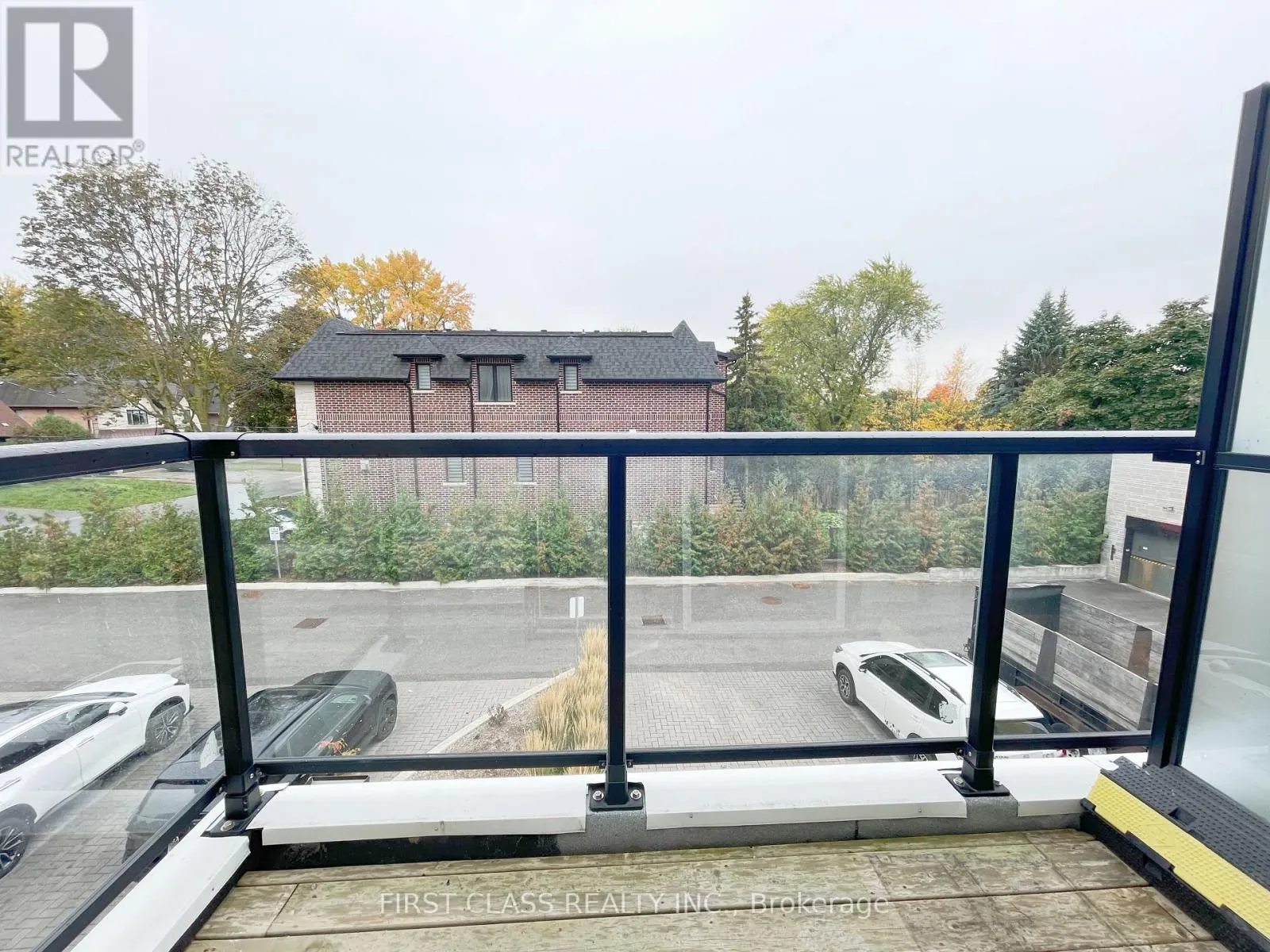24 - 57 FINCH AVENUE W