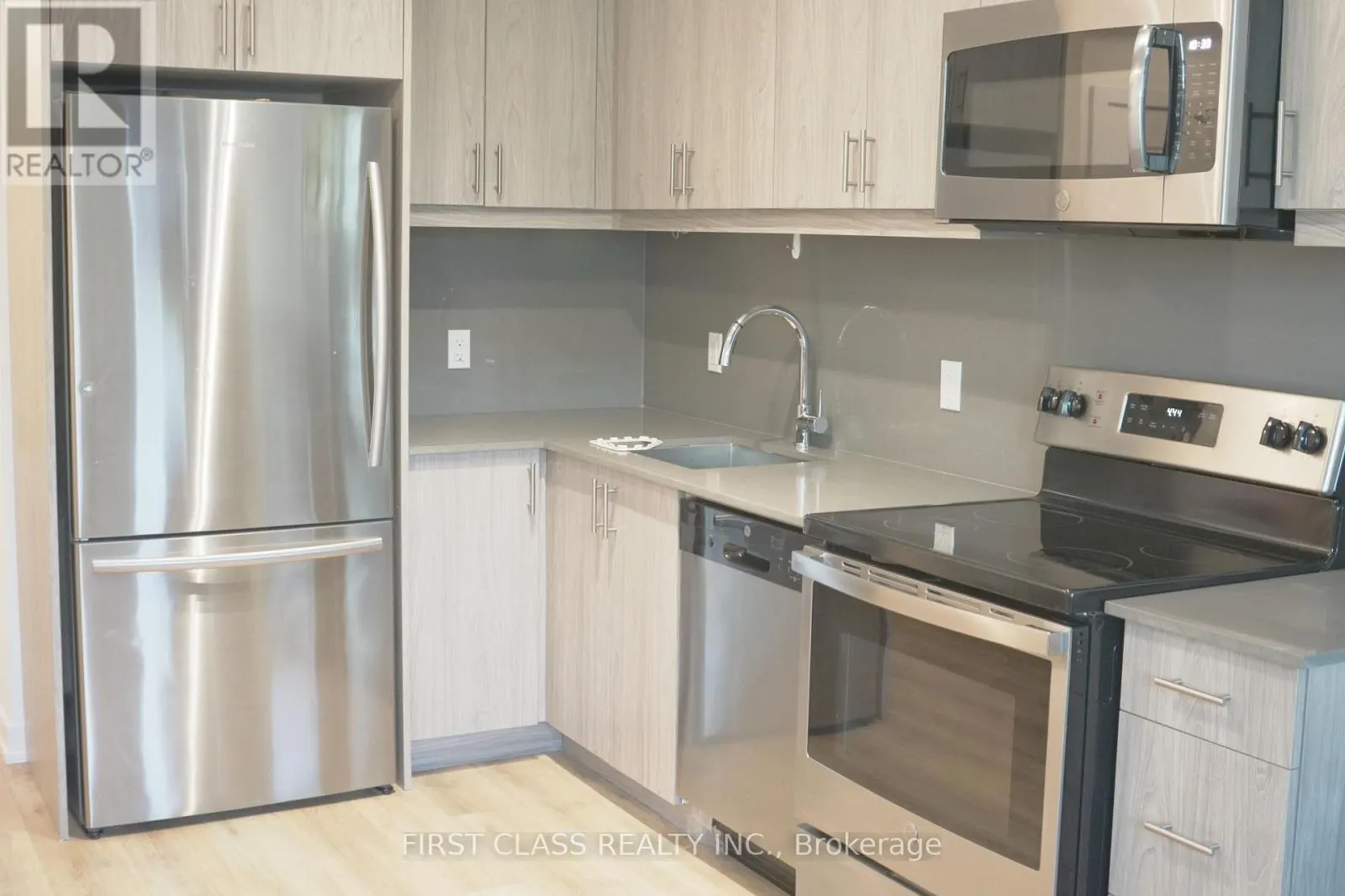 24 - 57 FINCH AVENUE W