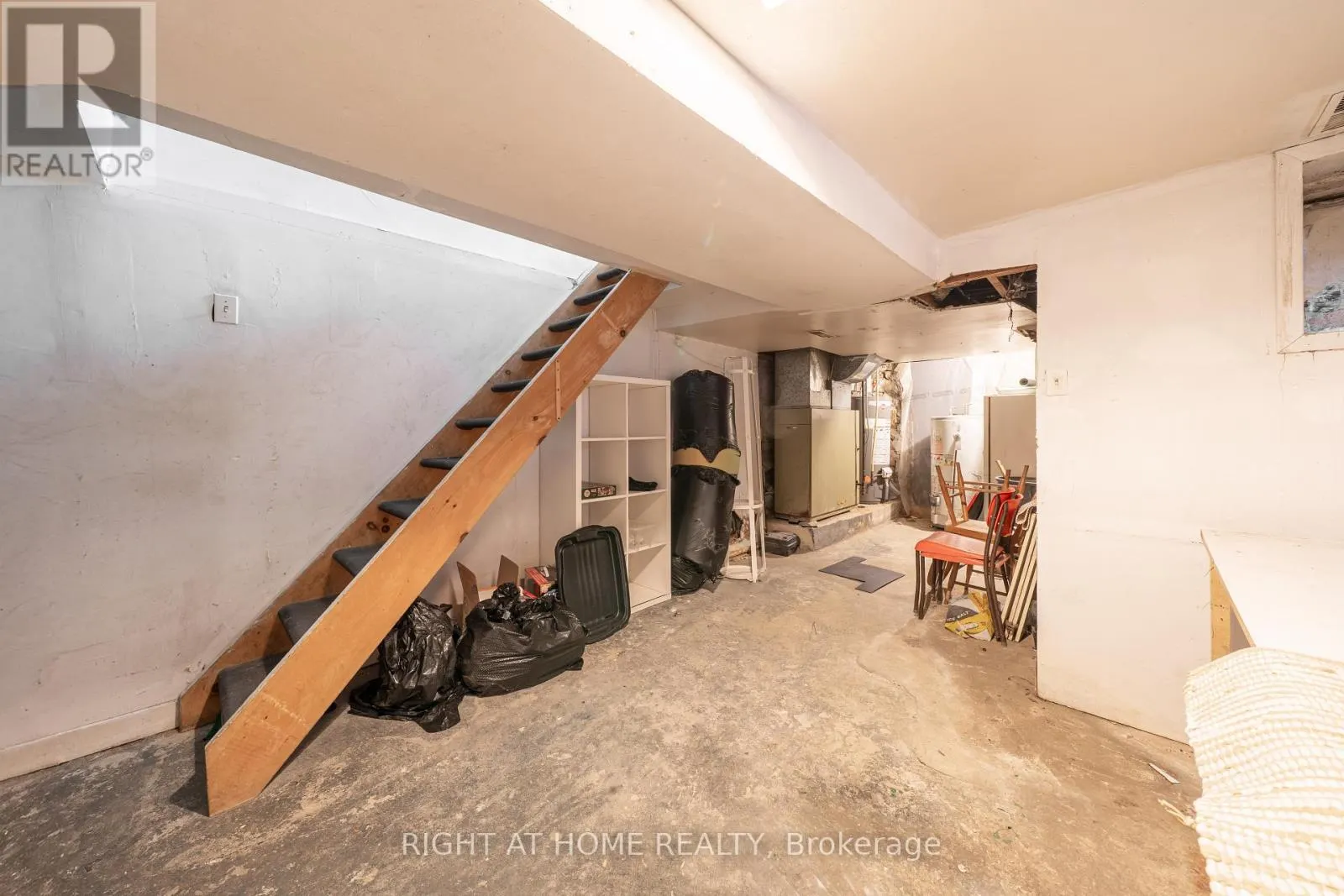 1057 BATHURST STREET