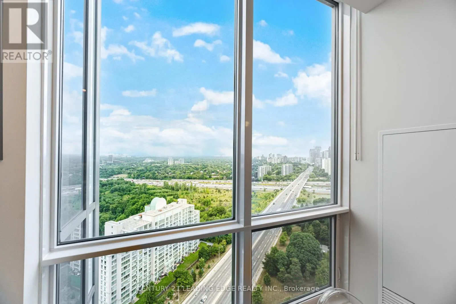 PH05 - 18 GRAYDON HALL DRIVE