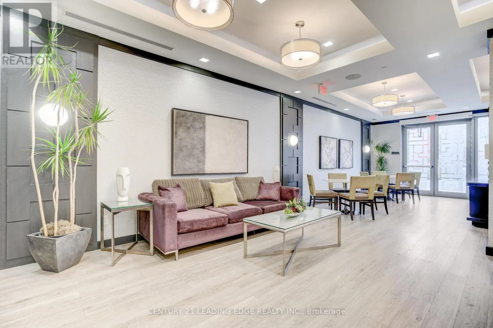 PH05 - 18 GRAYDON HALL DRIVE