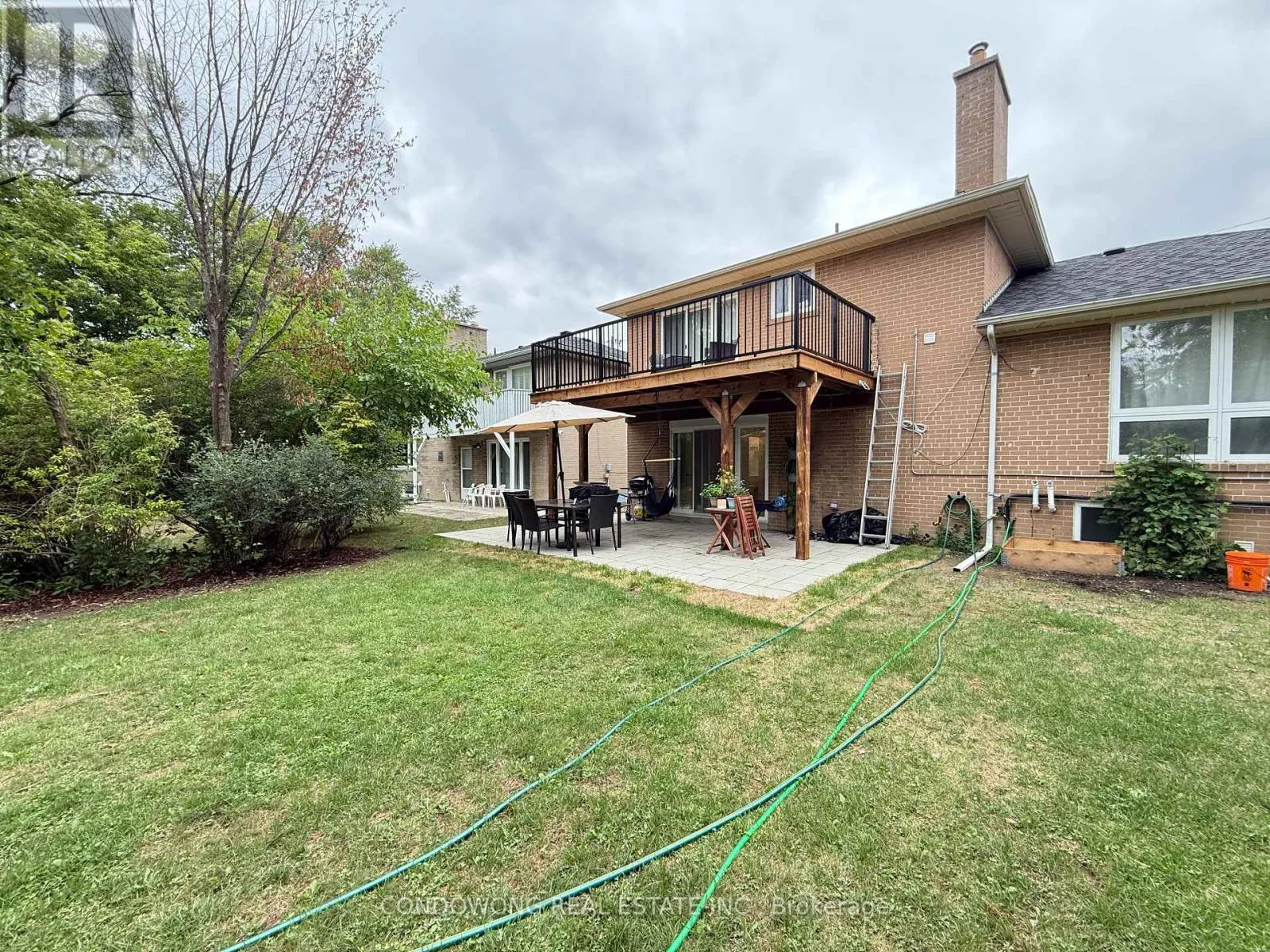 3 ALAMOSA DRIVE