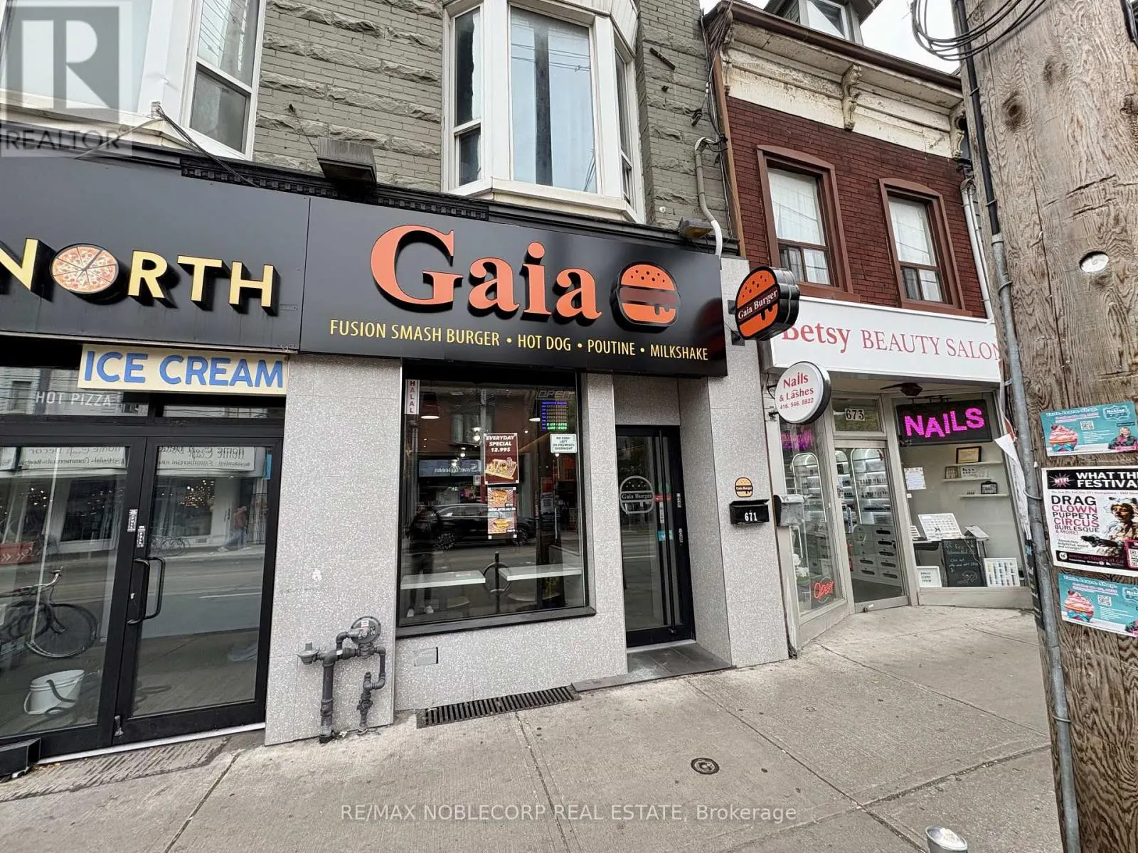 671 QUEEN STREET W