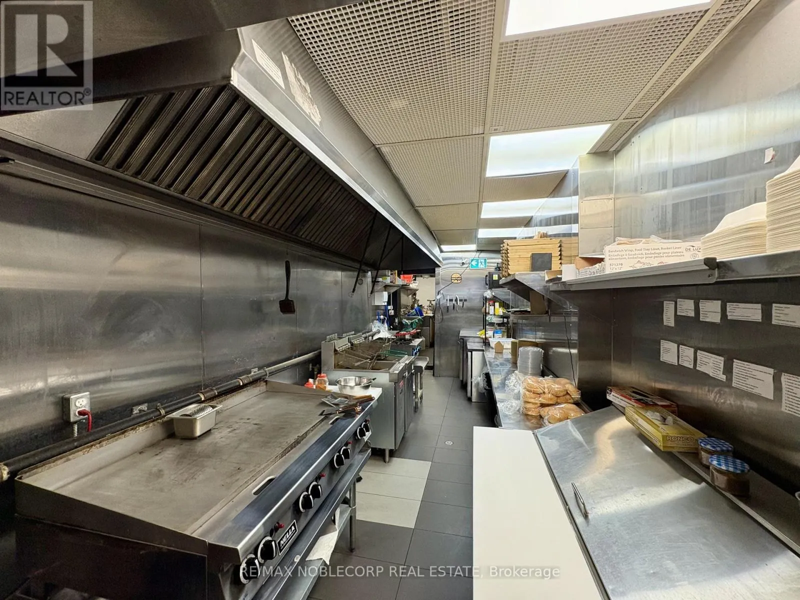 671 QUEEN STREET W