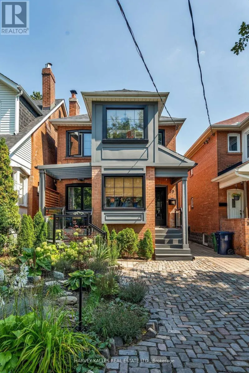 39 STANDISH AVENUE
