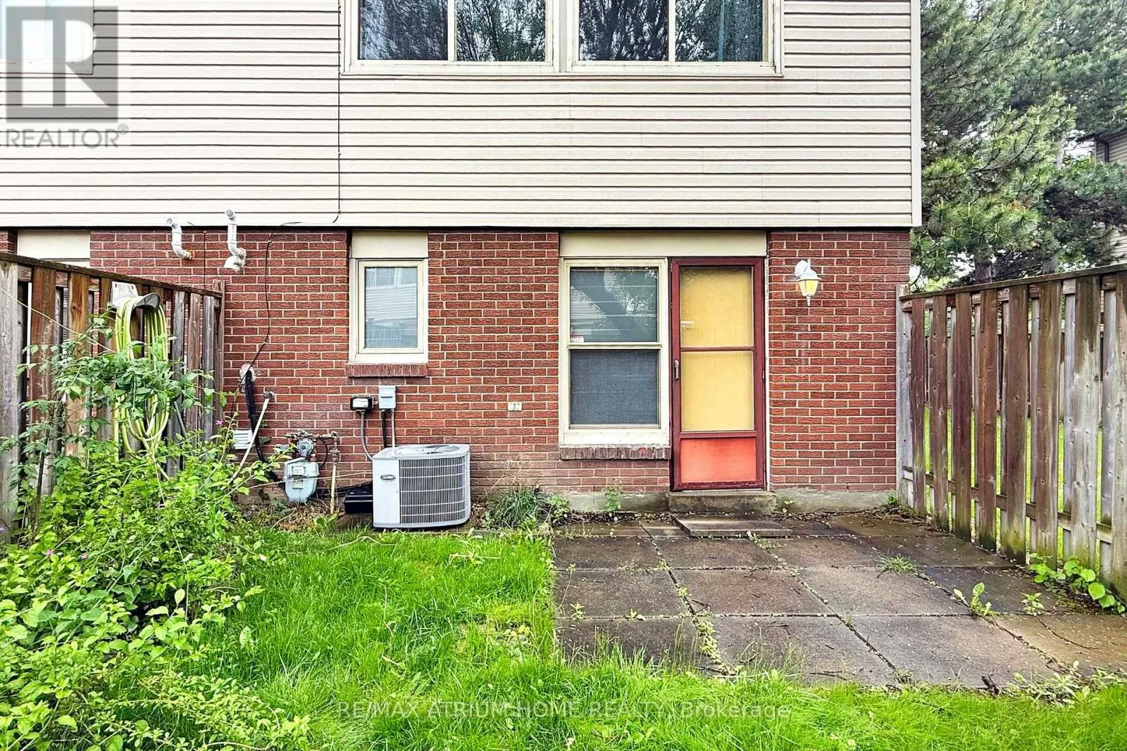 10 TOWNSEND ROAD