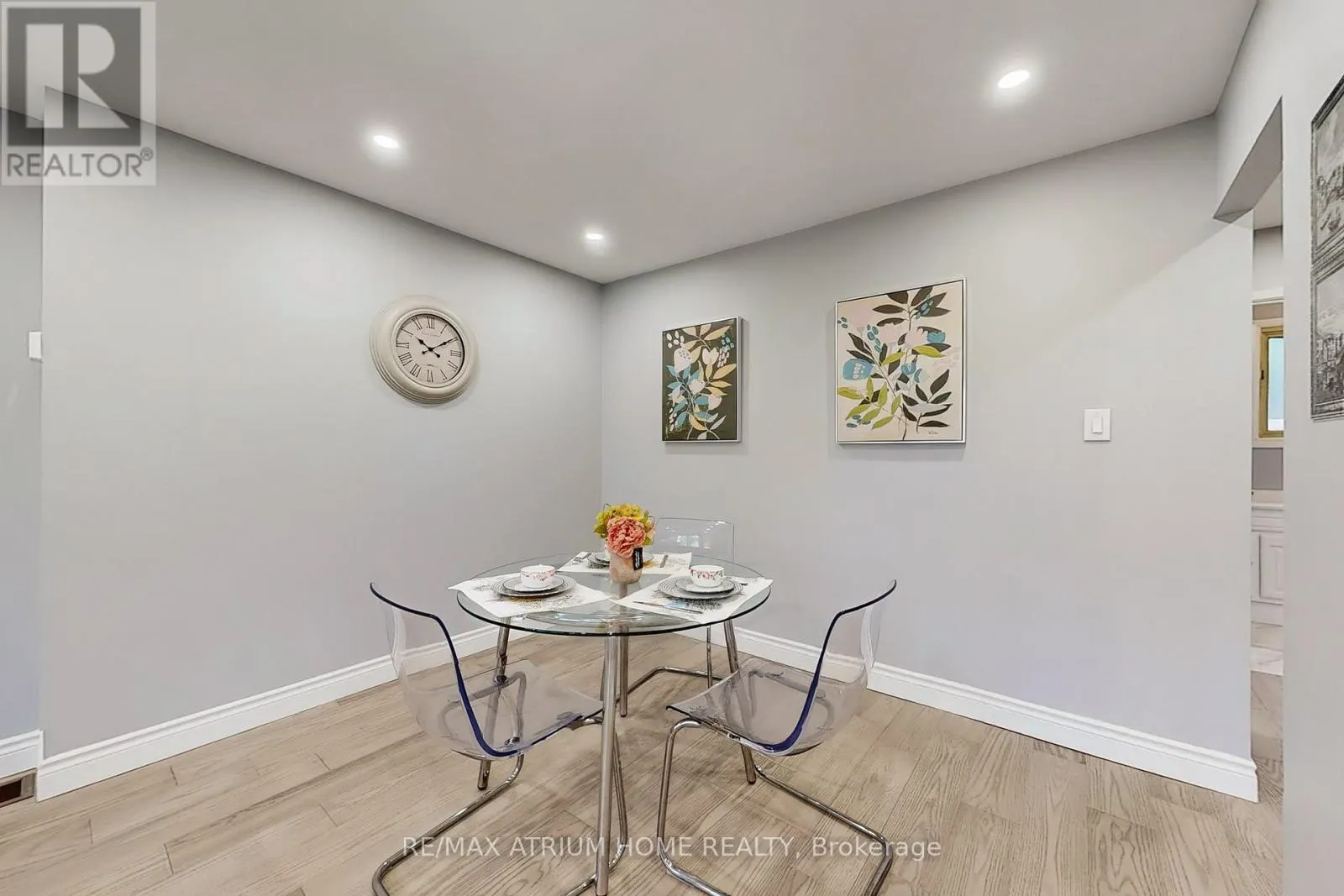 10 TOWNSEND ROAD