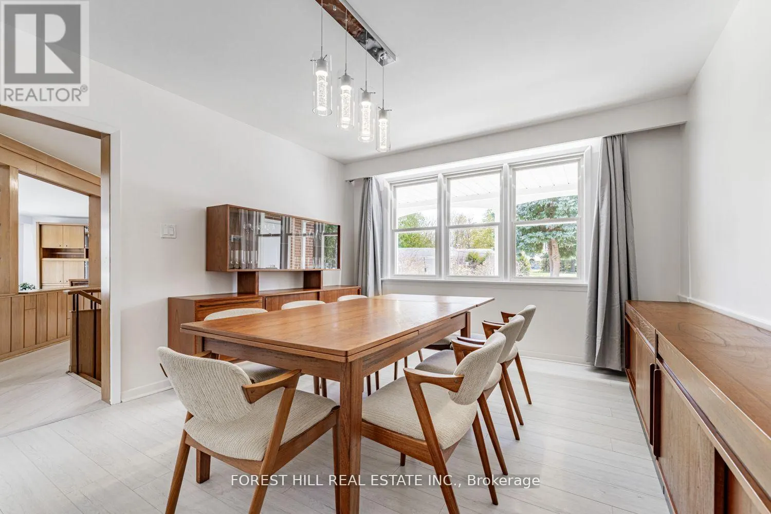 10 COURTWOOD PLACE