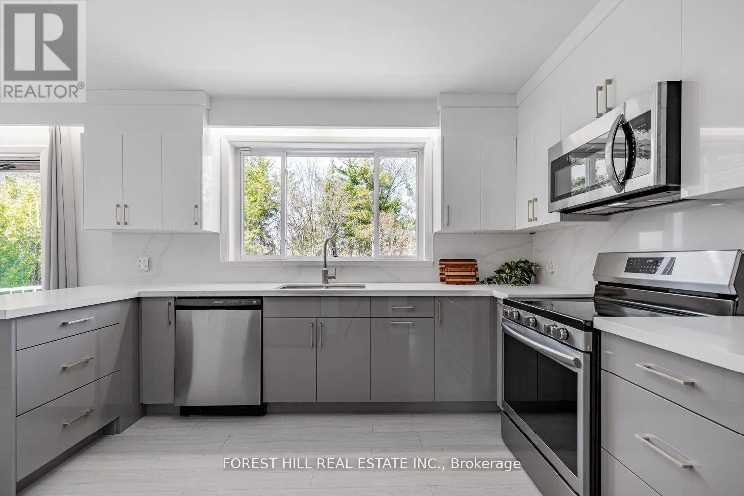 10 COURTWOOD PLACE