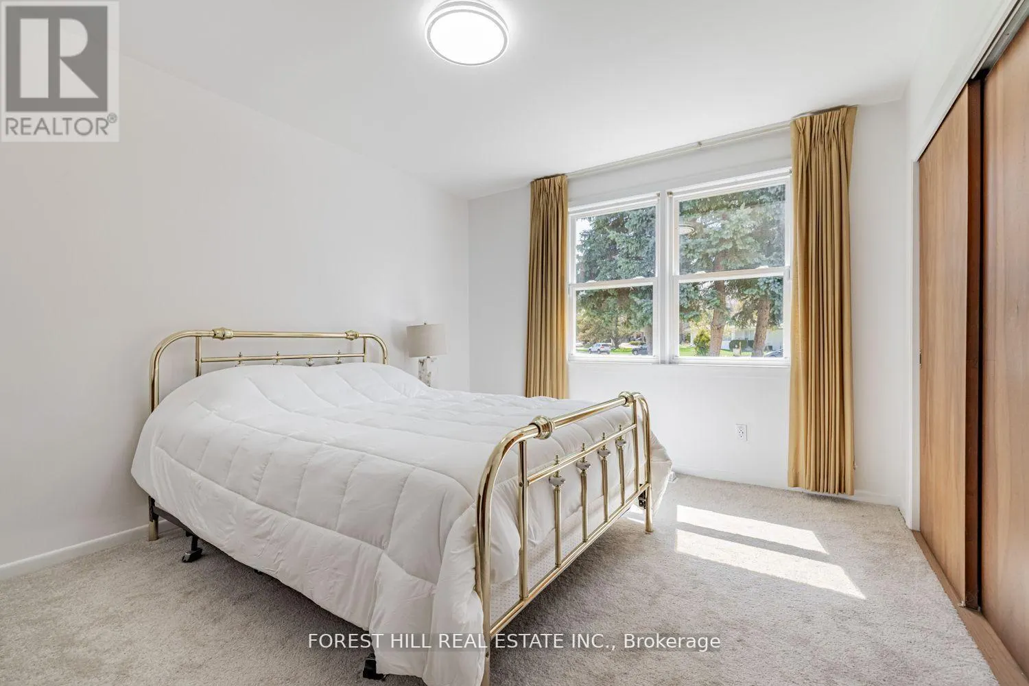 10 COURTWOOD PLACE