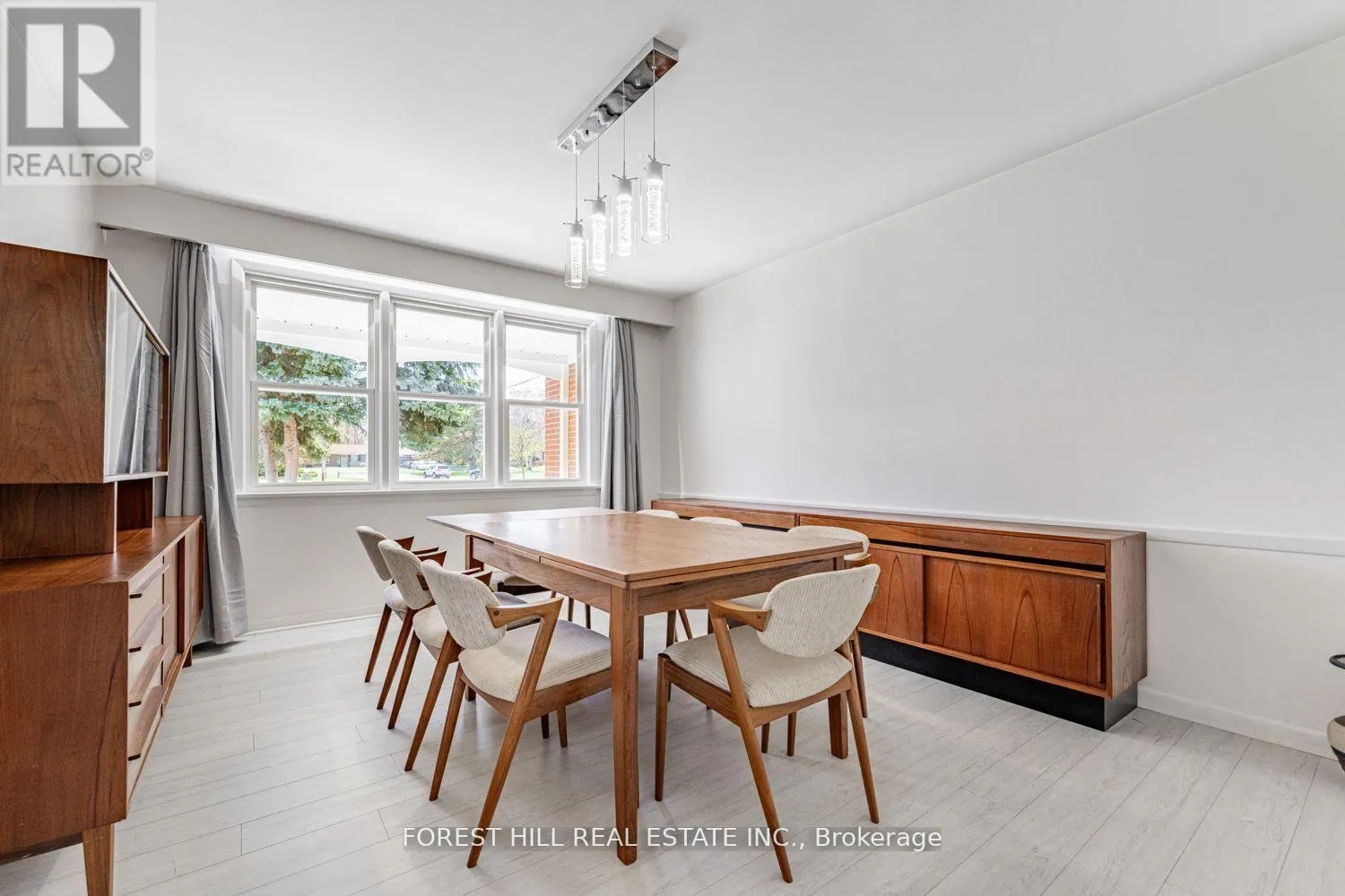 10 COURTWOOD PLACE