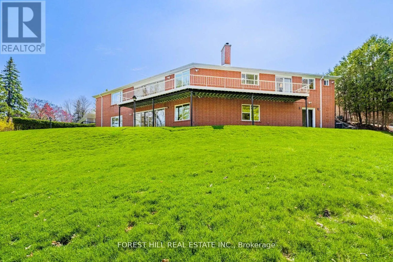 10 COURTWOOD PLACE