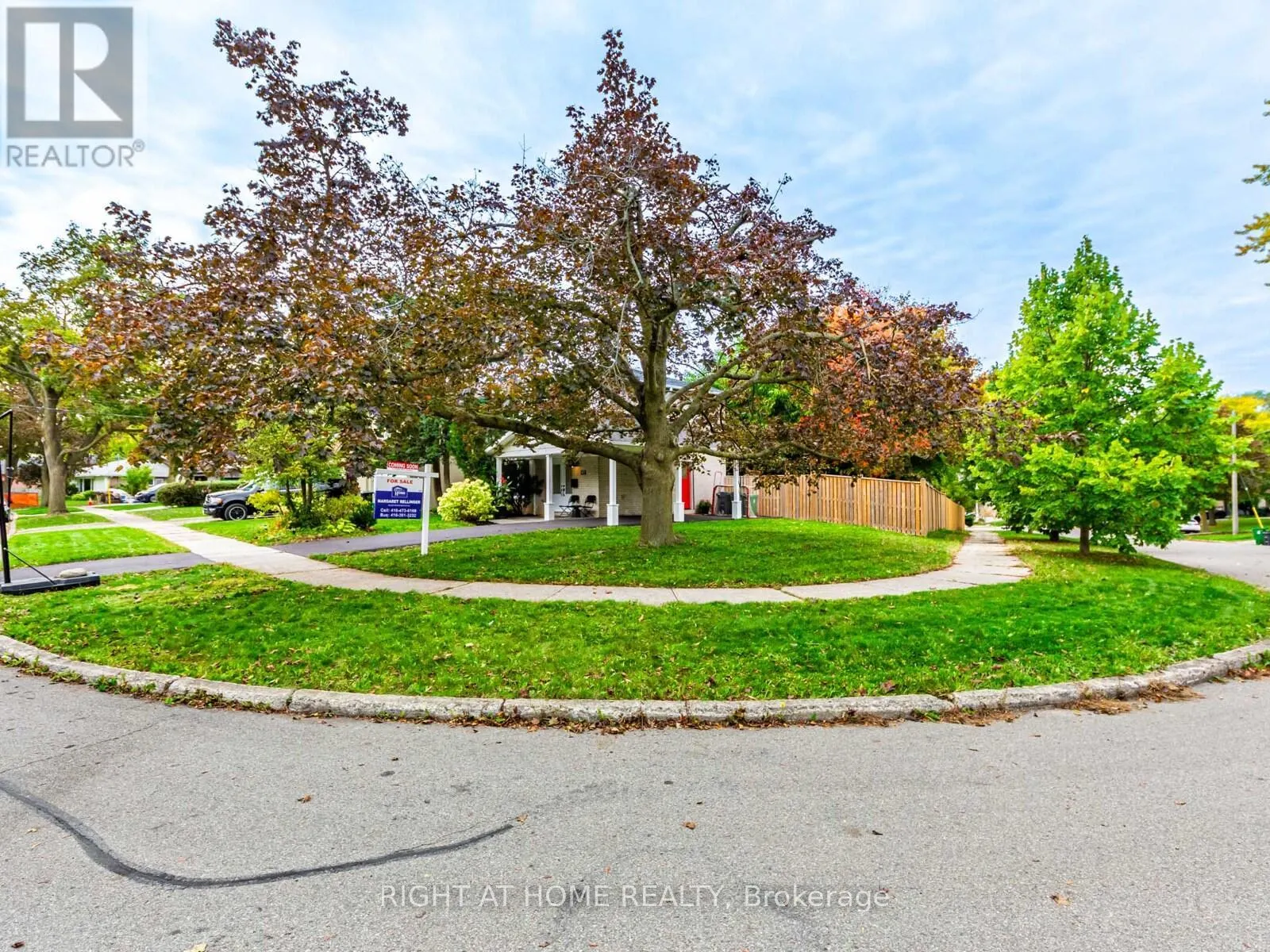 43 KINGLAND CRESCENT