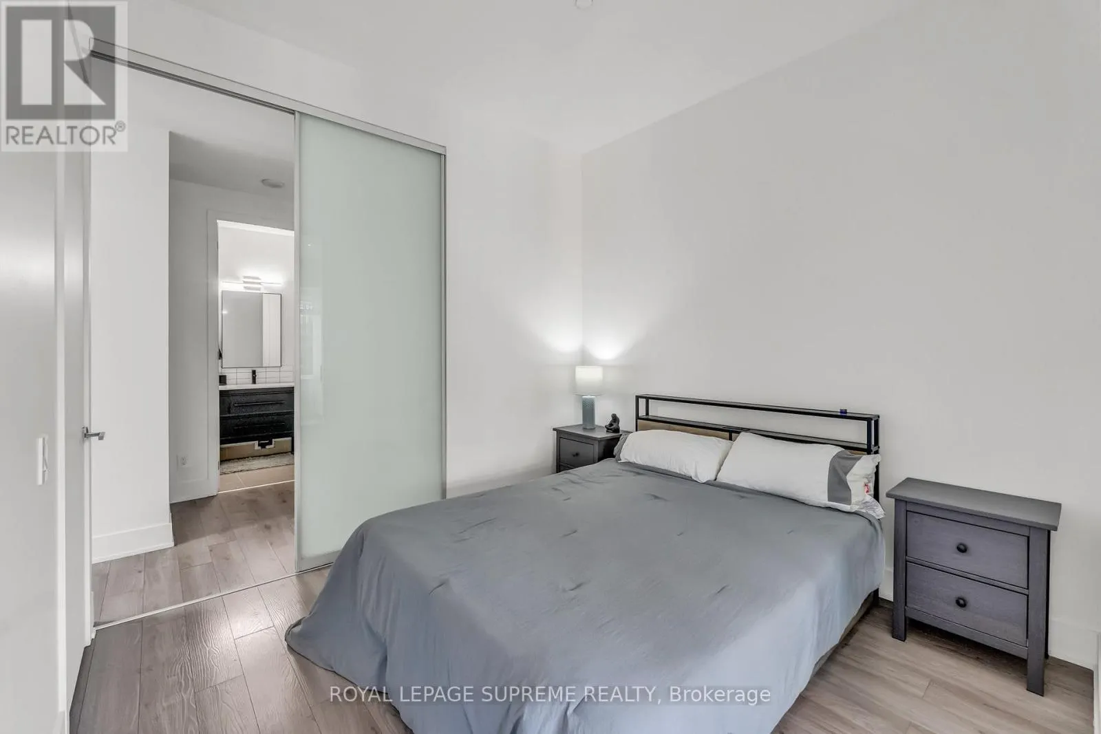 604 - 111 ST CLAIR AVENUE W