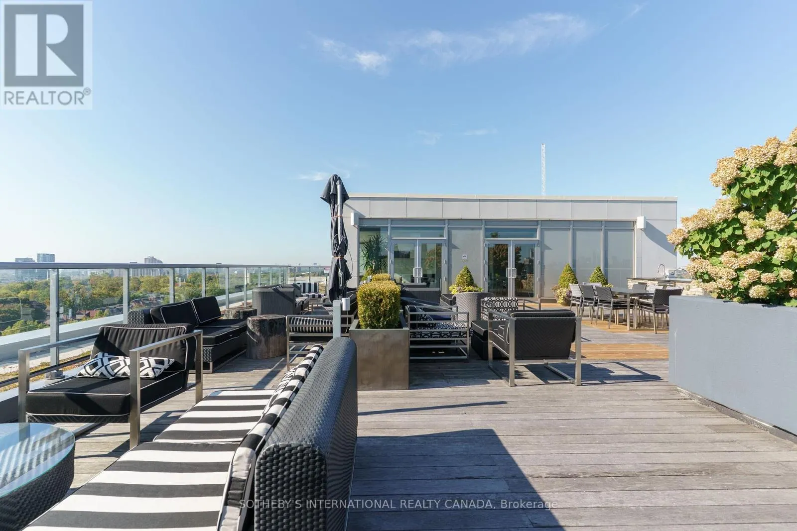 707 - 835 ST. CLAIR AVENUE W