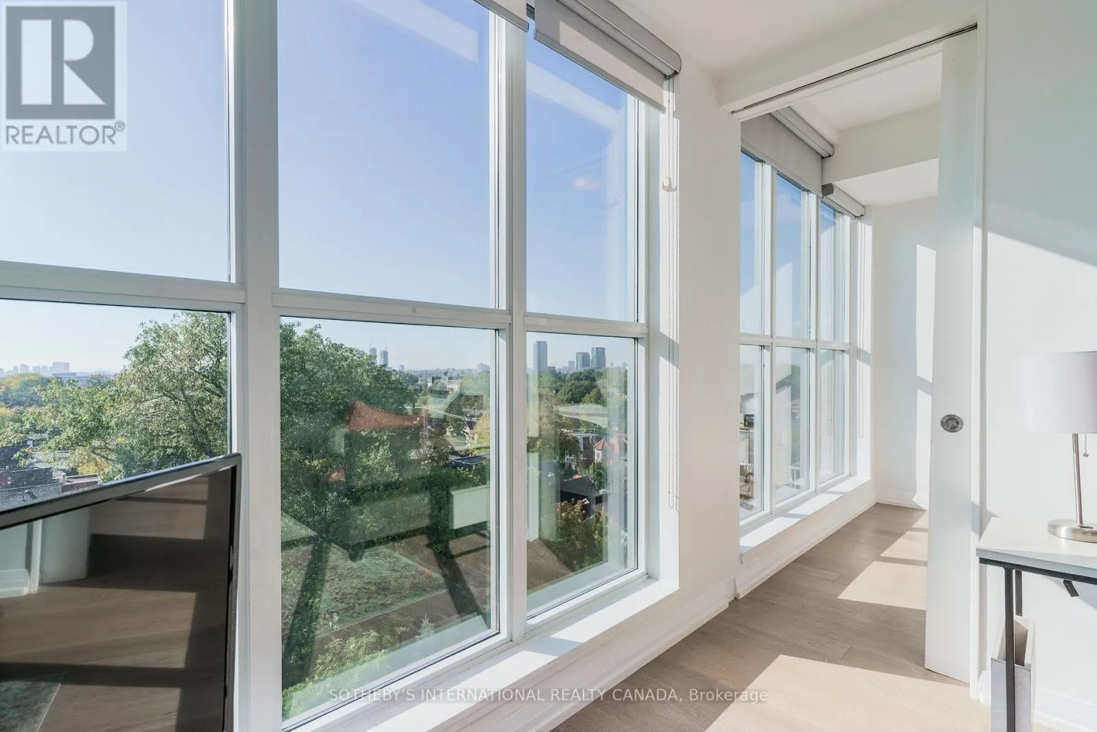 707 - 835 ST. CLAIR AVENUE W