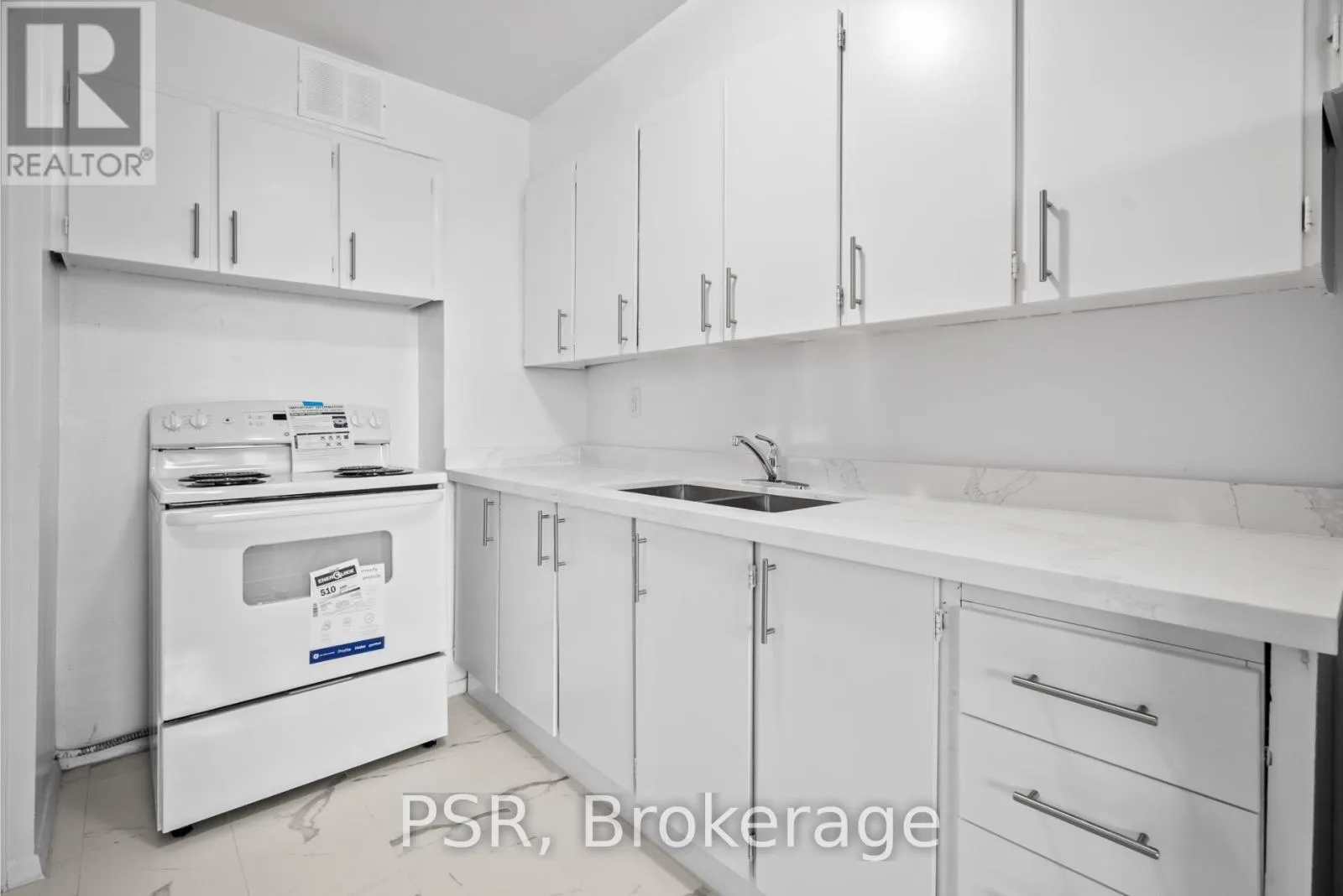 403 - 105 ROWENA DRIVE