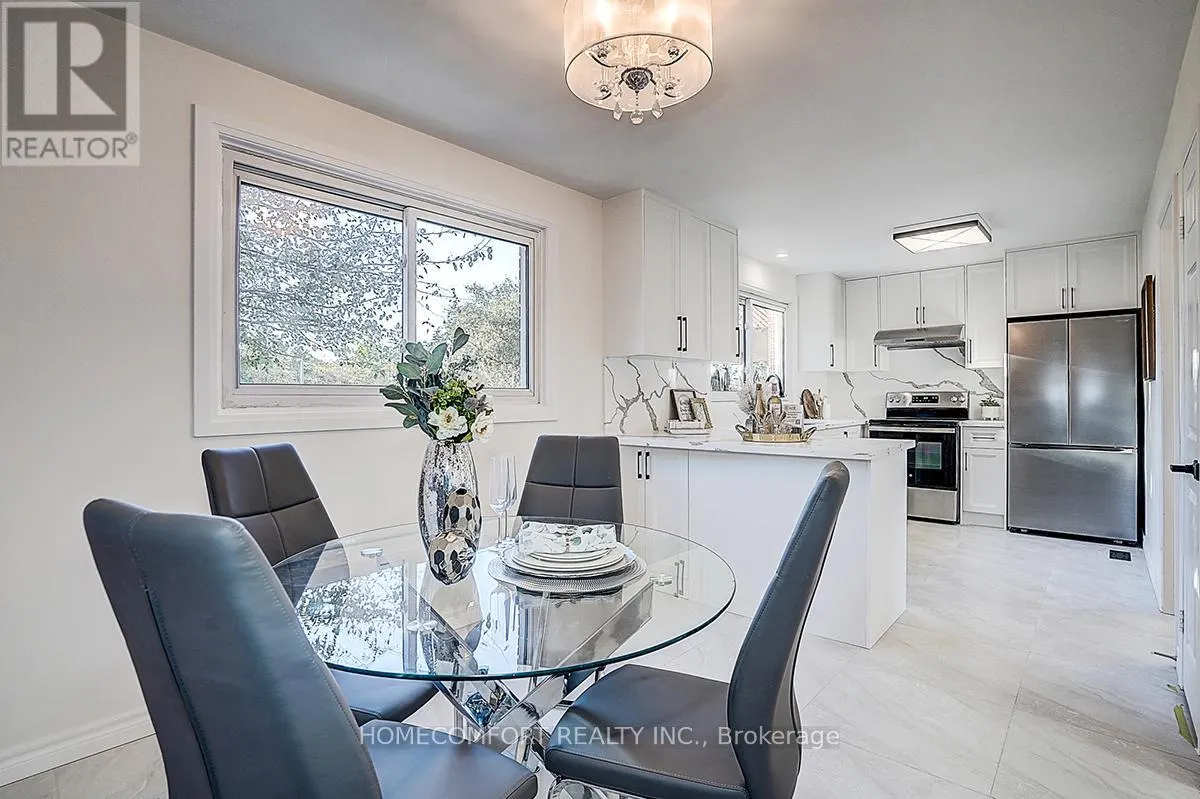 42 GREYHOUND DRIVE