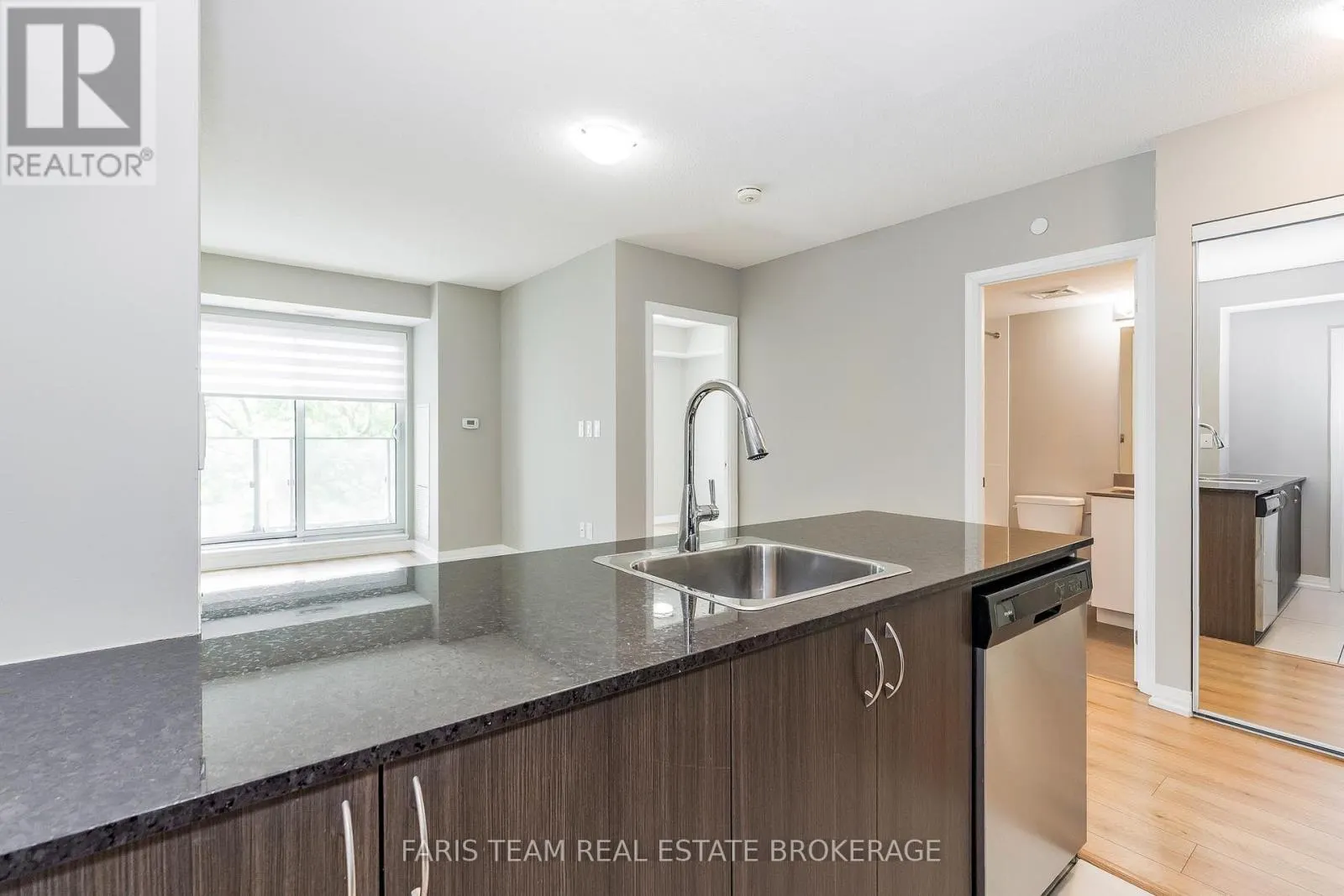 401 - 741 SHEPPARD AVENUE W