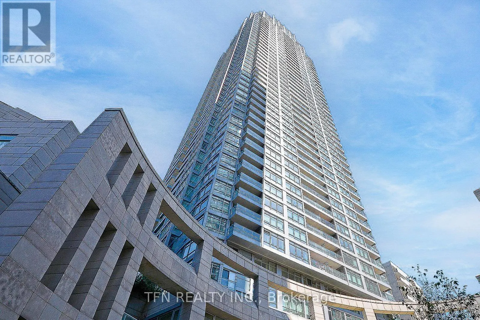 L7 - 2191 YONGE STREET