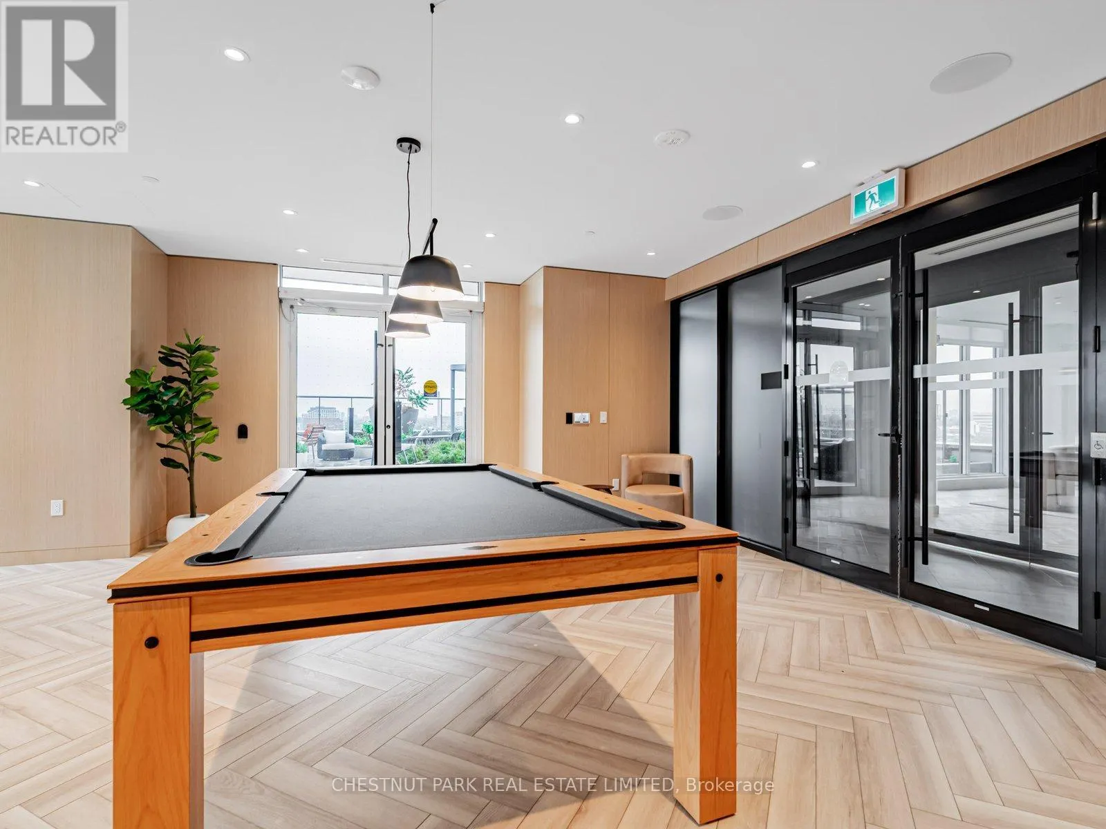 503 - 280 DUNDAS STREET W