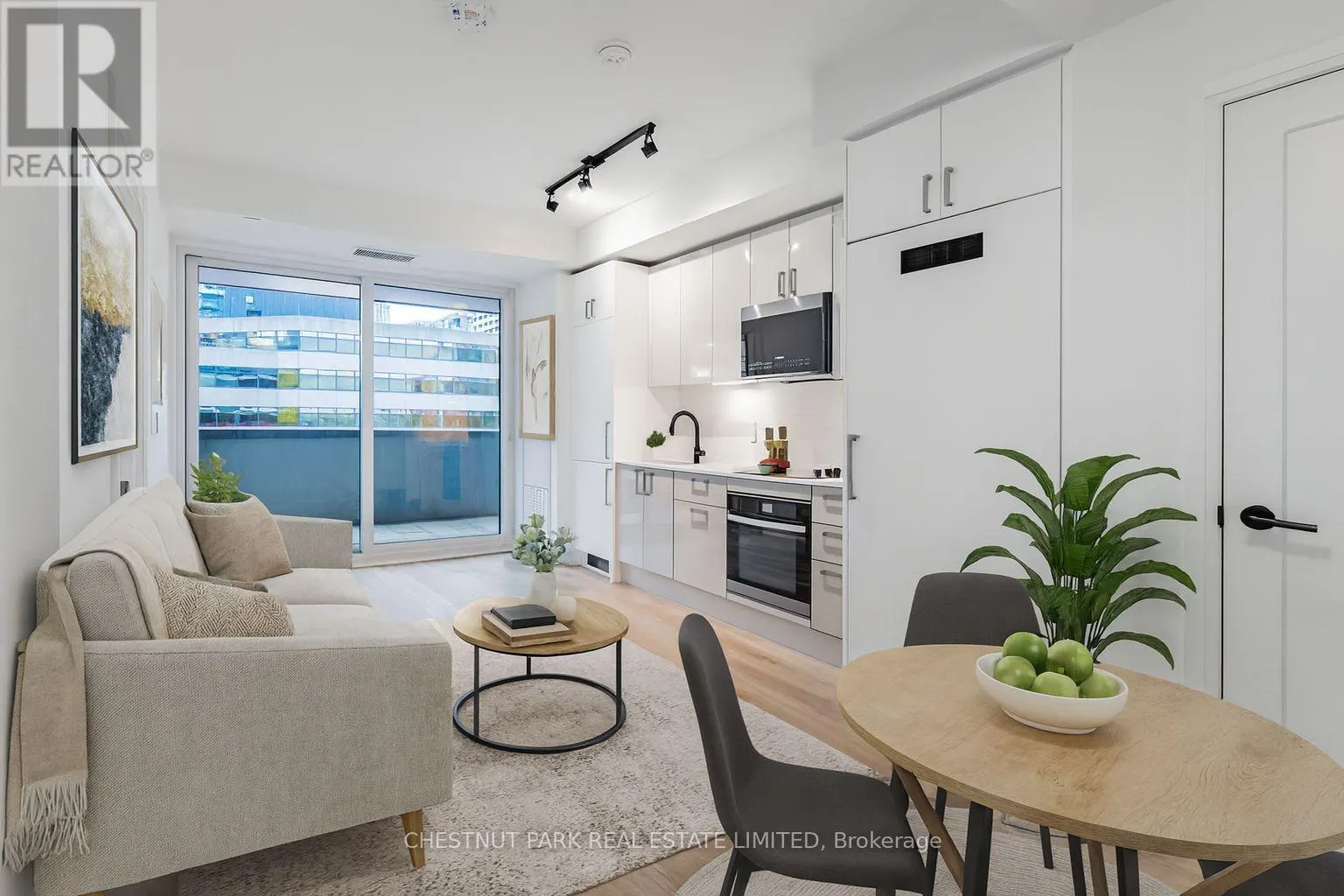503 - 280 DUNDAS STREET W