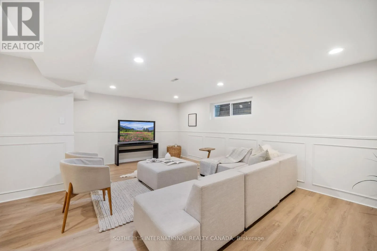 27 BAMBOO GROVE N