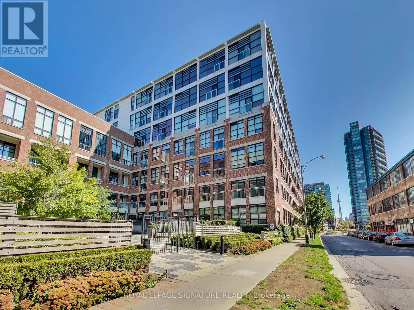 225 - 43 HANNA AVENUE