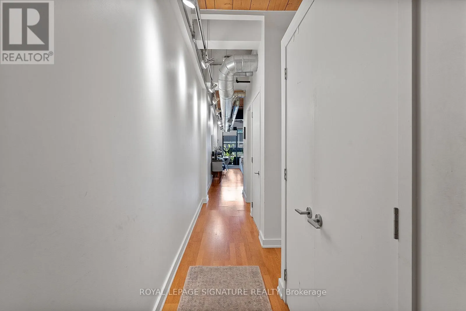 225 - 43 HANNA AVENUE