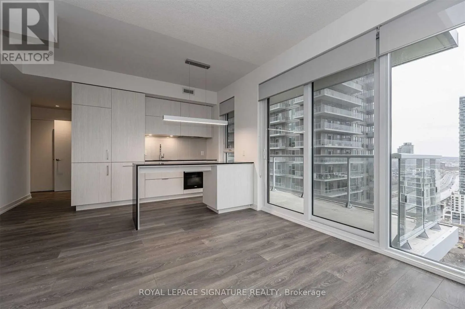 2303 - 15 LOWER JARVIS STREET
