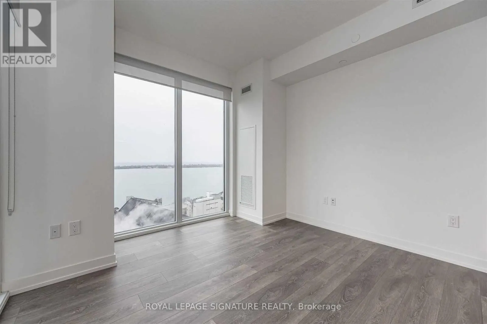 2303 - 15 LOWER JARVIS STREET